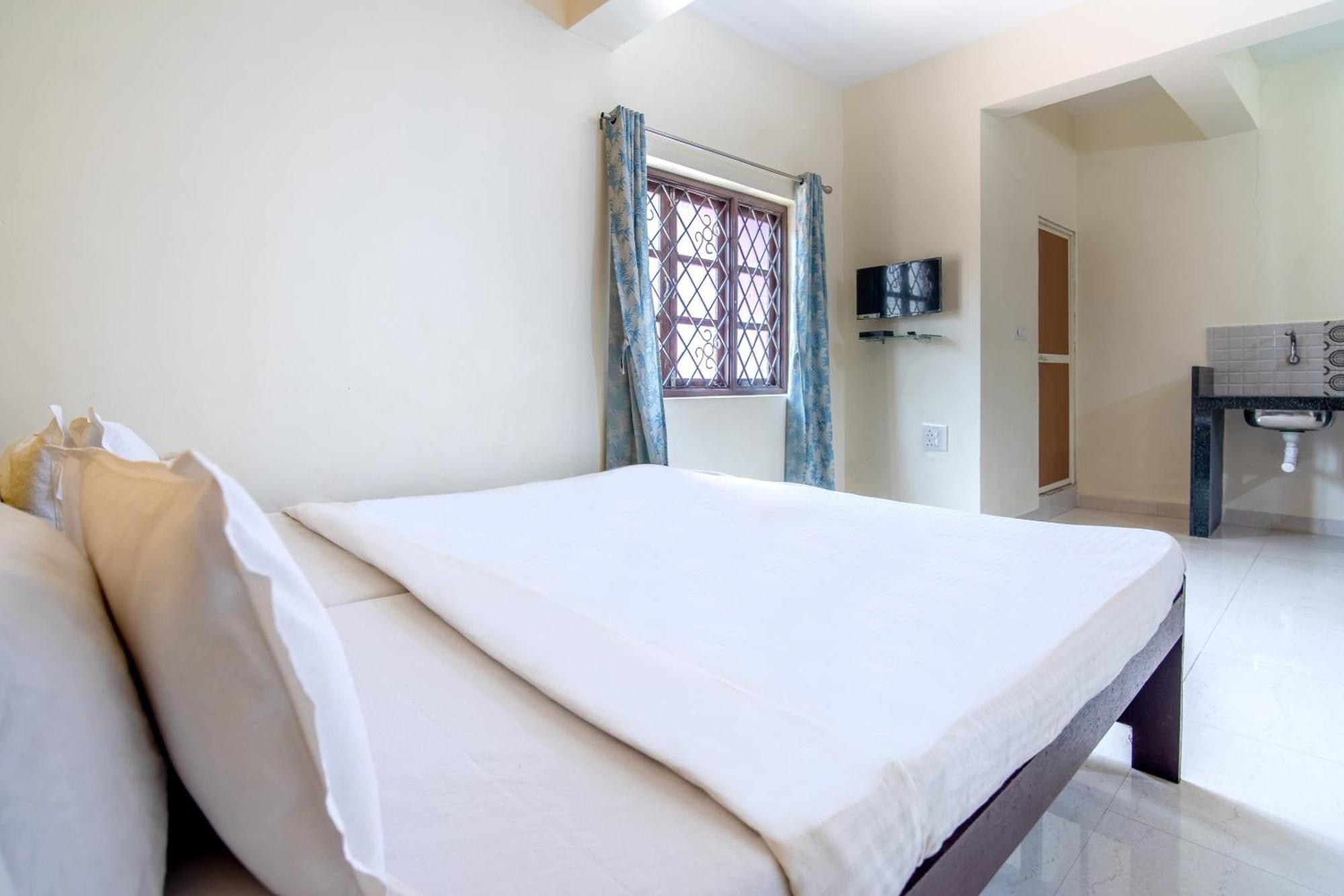 Spot On Ps Guest House Calangute Zewnętrze zdjęcie