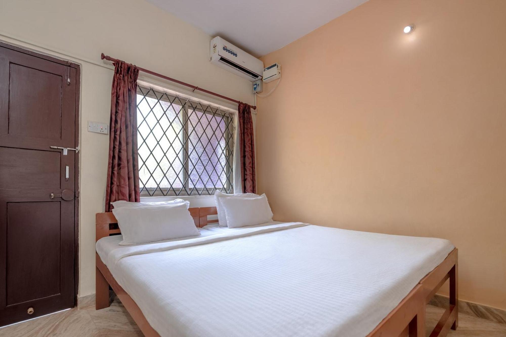 Spot On Ps Guest House Calangute Zewnętrze zdjęcie