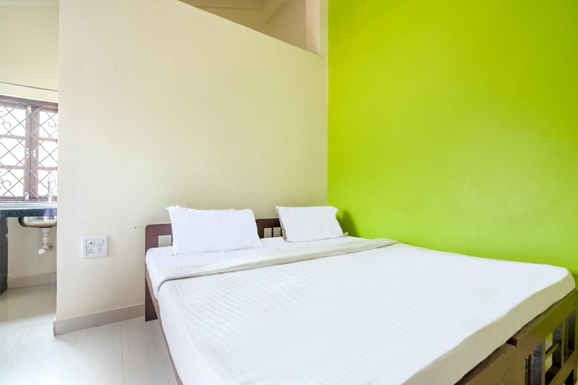 Spot On Ps Guest House Calangute Zewnętrze zdjęcie