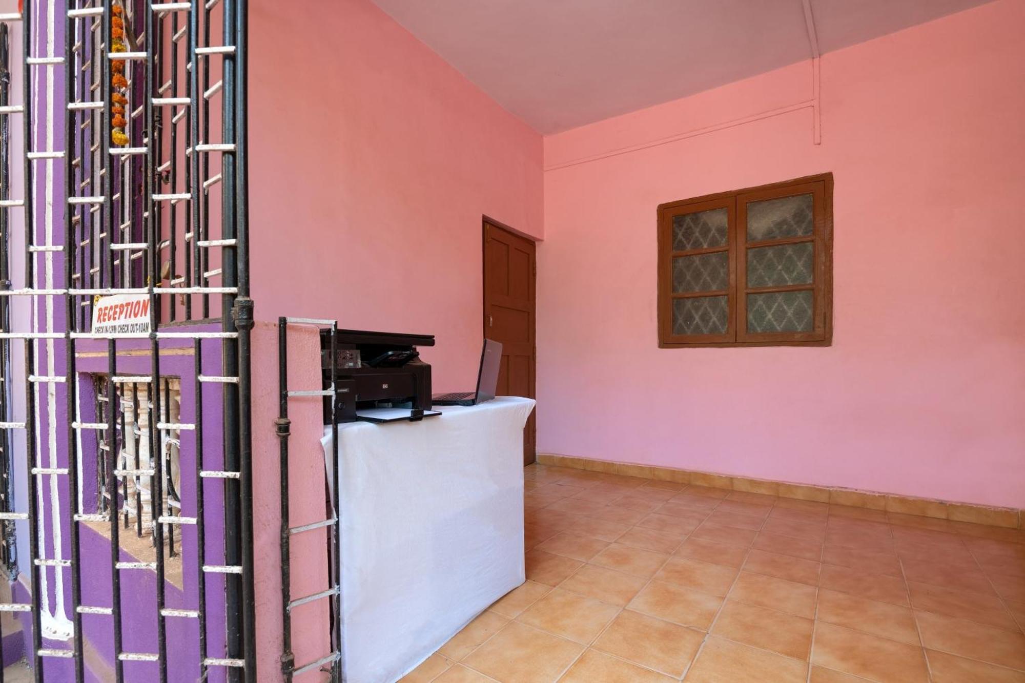 Spot On Ps Guest House Calangute Zewnętrze zdjęcie