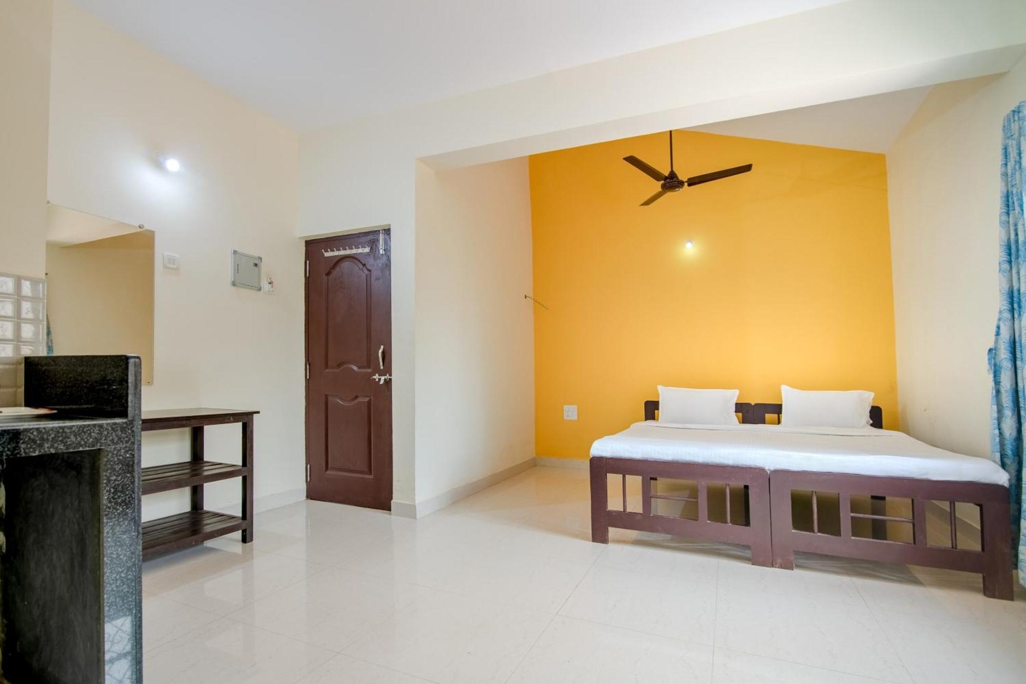 Spot On Ps Guest House Calangute Zewnętrze zdjęcie